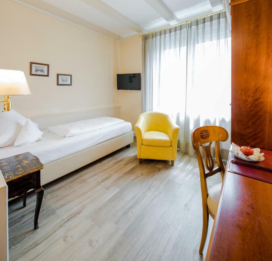 Simones Hotel Fuerstenhof Landshut Exteriör bild