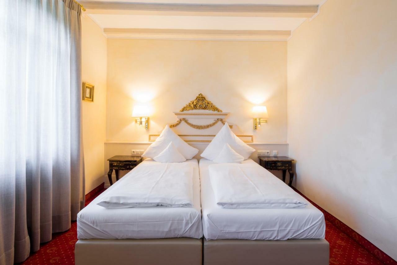 Simones Hotel Fuerstenhof Landshut Exteriör bild